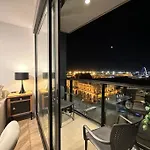Brand New Apartment Near Port - Piso 11