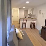 Apartamento 4 Personas En Cordon Soho Con Starplus, Tv Por Cable, Cocina Completa Y Aire Acondicionado En Dormitorio Y Living