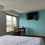 Apartamento En Barrio Sur Dos Habitaciones