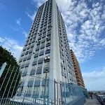 Apartamento En Barrio Sur Dos Habitaciones