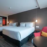 Soro Montevideo, Curio Collection By Hilton