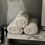 Habitacion En Carrasco, Cerca Del Aeropuerto