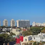 Fantastic Spot: Studio W/Parking 2 Blocks To World Trade Center, 3 To Beach