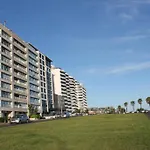Moderno Apto En Piso 9 Con Vista A Playa Pocitos!