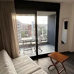 Amplio y nuevo con excelente ubicación y vista