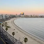 Frente A La Playa Pocitos!