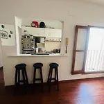 Modern & Spacious Apartment