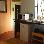 Habitación c/ baño privado. Ideal estudiantes/viajeros