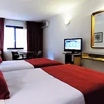 Balmoral Plaza Hotel