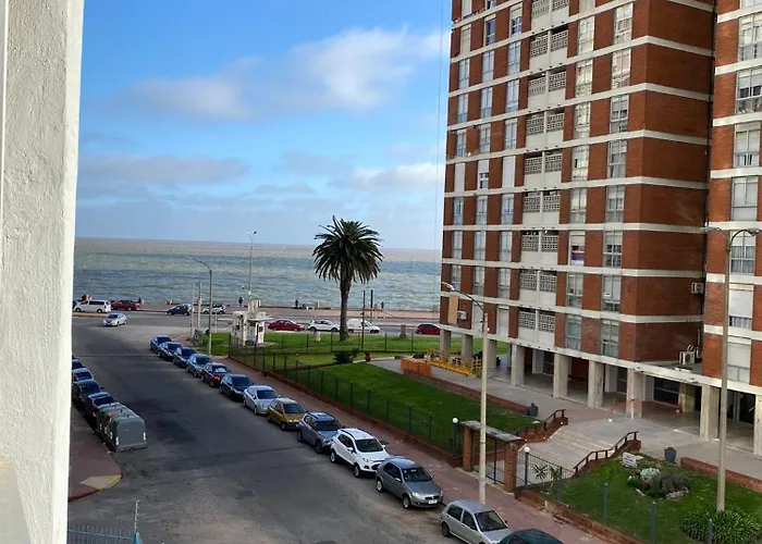 Apartamento En Barrio Sur Dos Habitaciones