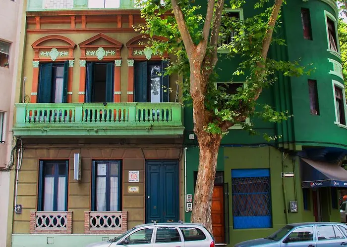 Planet Montevideo Hostel