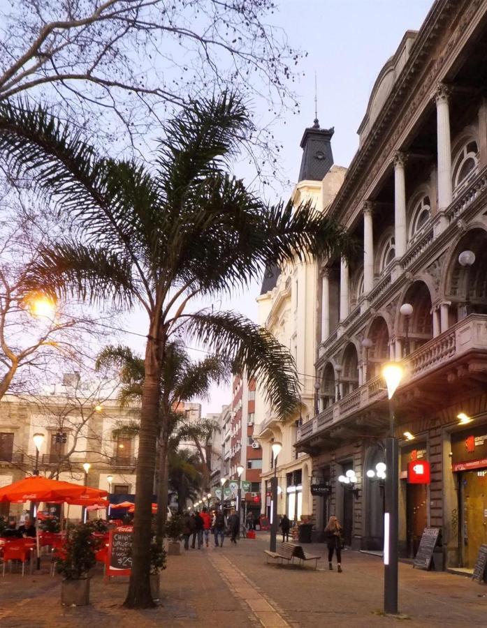 Apto De Diseño Con Terraza A Paso De La Plaza Independencia
