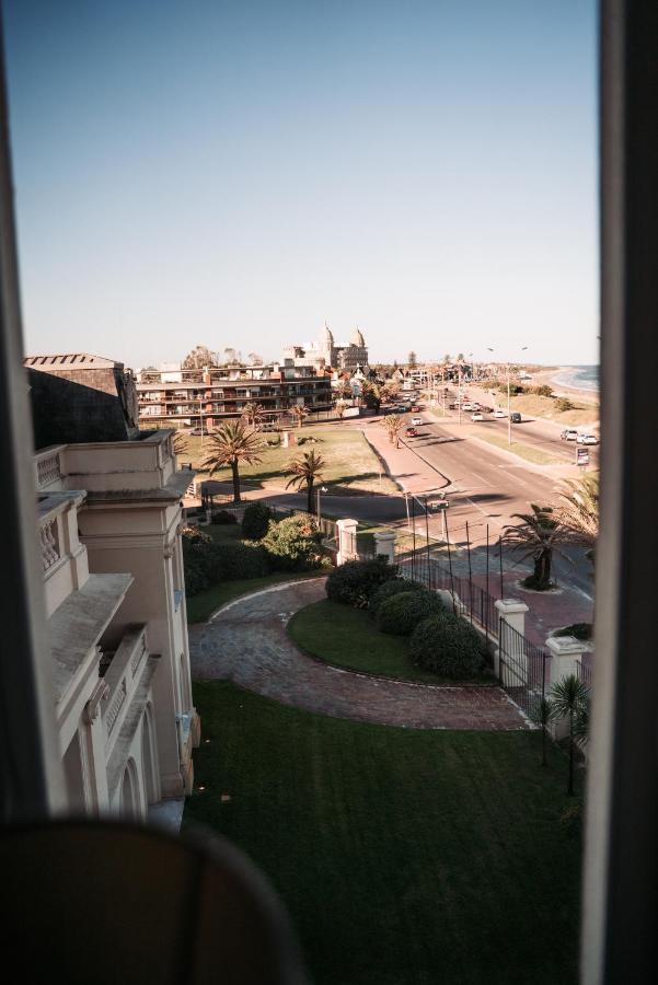 Carrasco Hotel