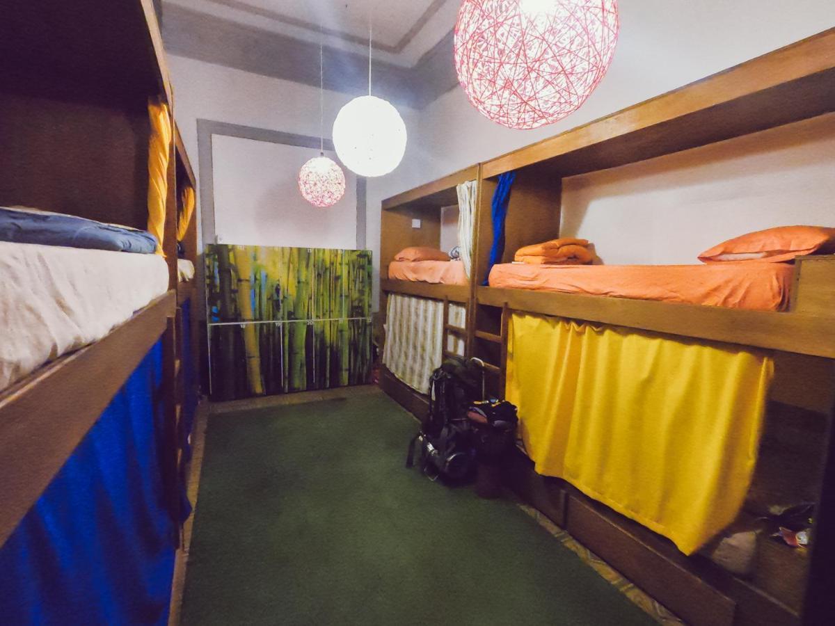 Charruas Hostal