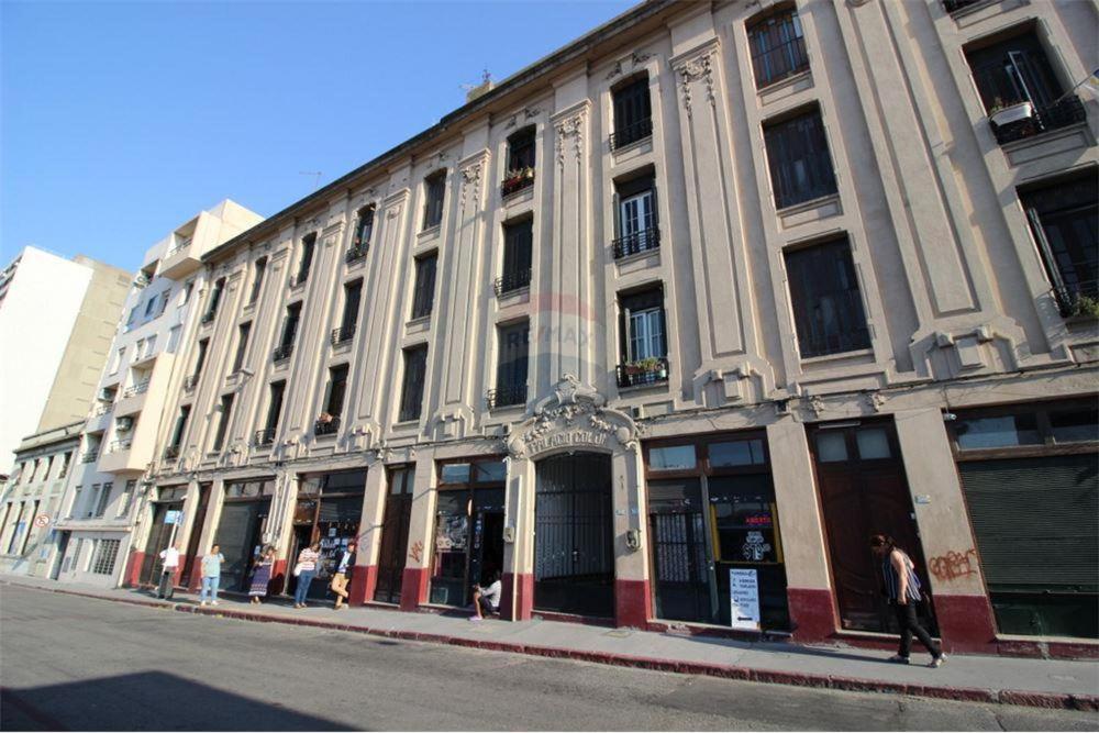 En Edificio Palacio Colón *