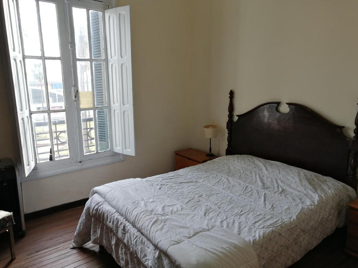 Apartamento En Edificio Palacio Colón Montevideo