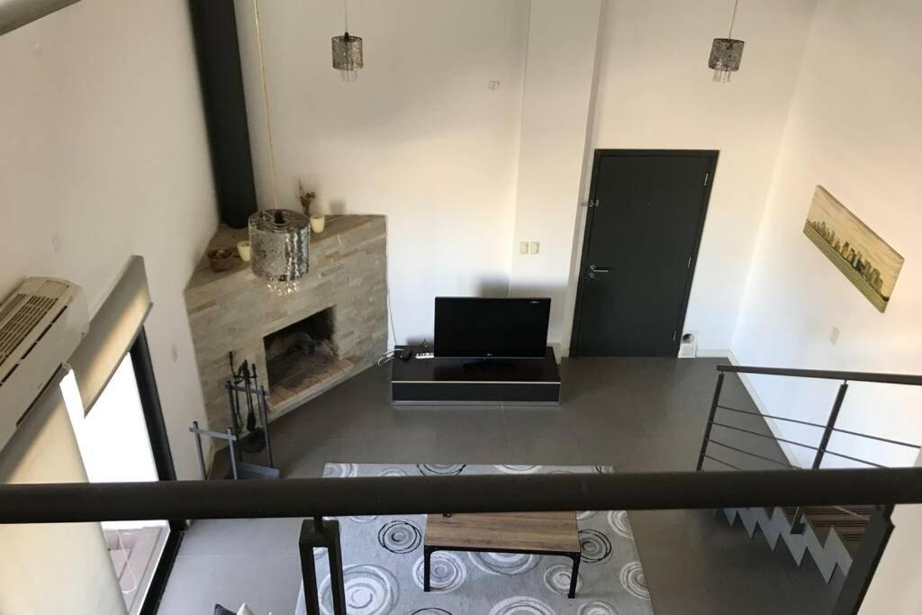 Penthouse 604 *
