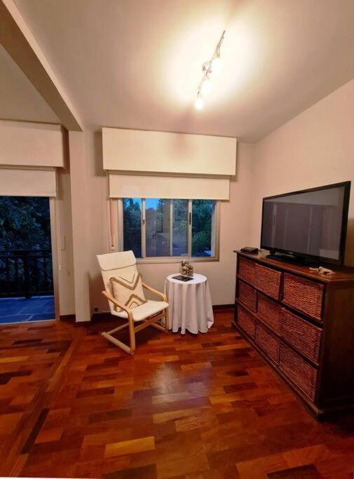 Hermosa Habitación En En Carrasco. Apartamento Montevideo