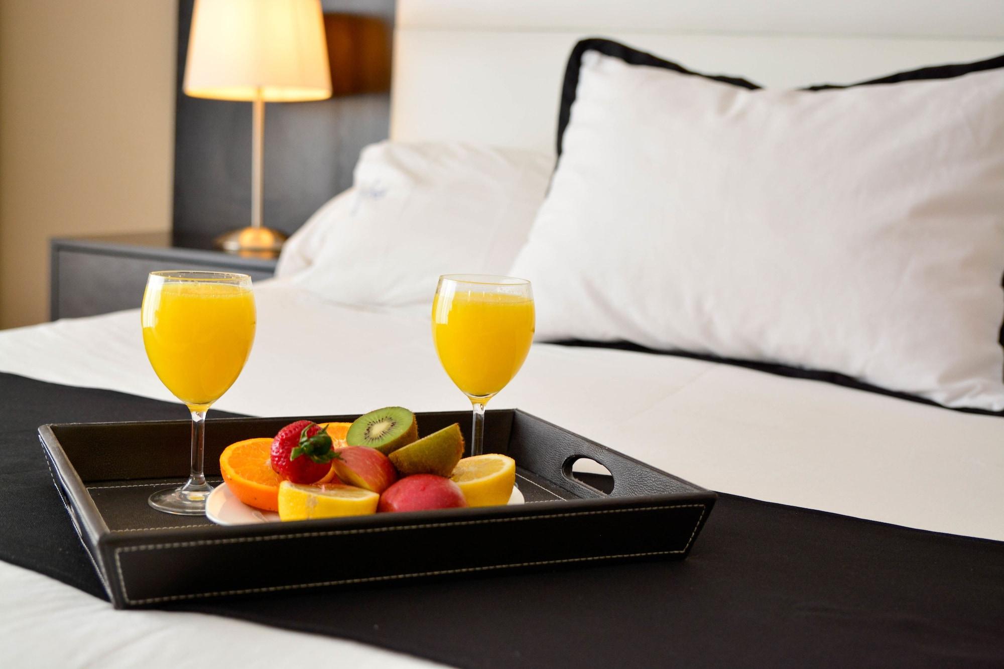 Hotel Pocitos Plaza 4*