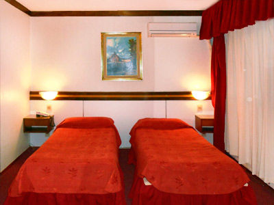 Continental Hotel 3*