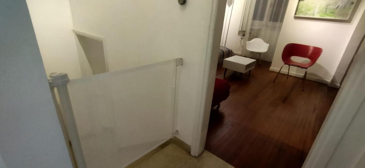 House With Large Terrace, Jacuzzi And Gated Parking For One Car Сasa de vacaciones