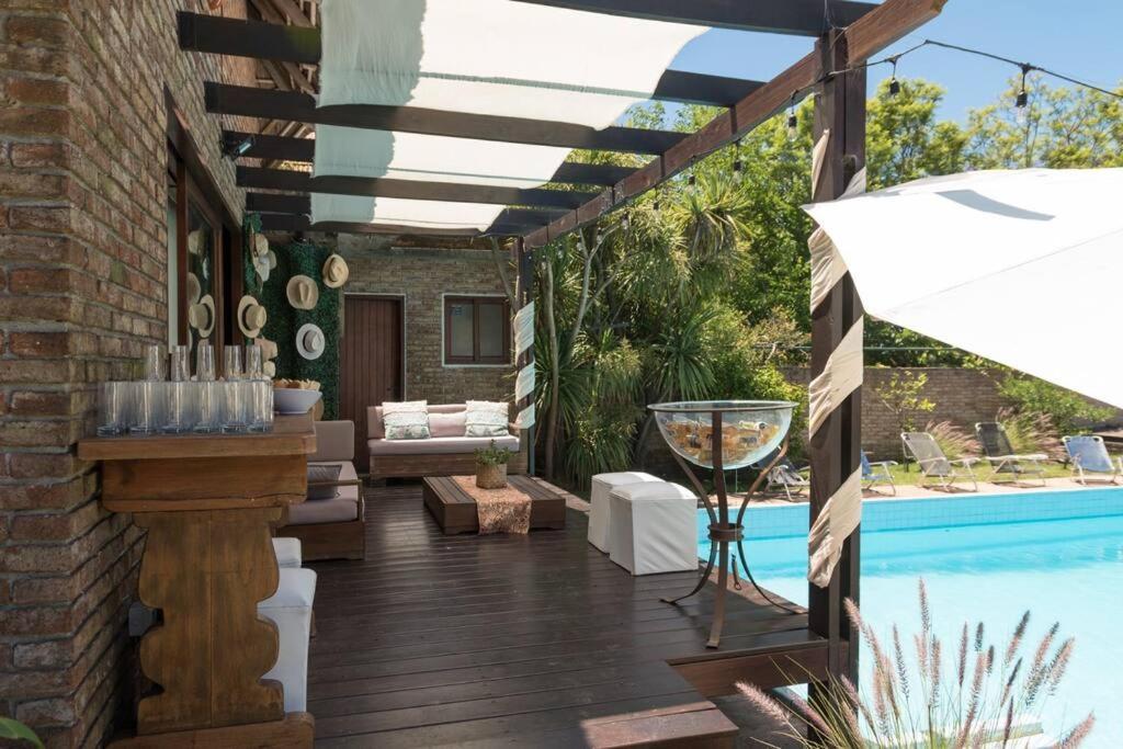 Сasa de vacaciones Agradable Y Espaciosa Casa - Con Piscina