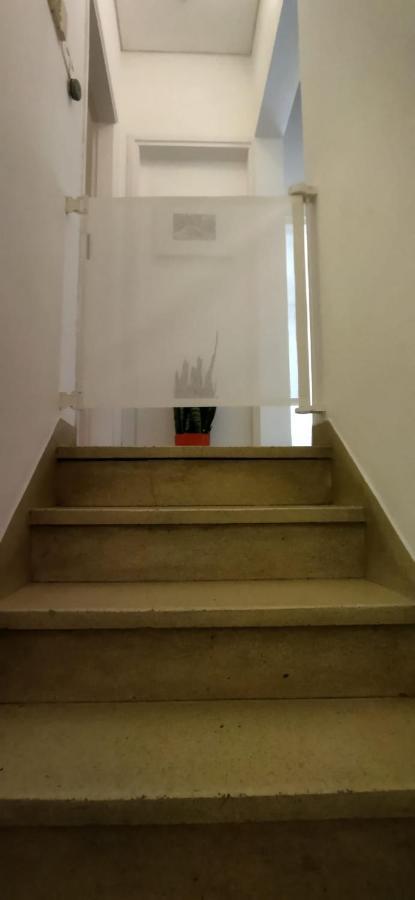 Сasa de vacaciones House With Large Terrace, Jacuzzi And Gated Parking For One Car *