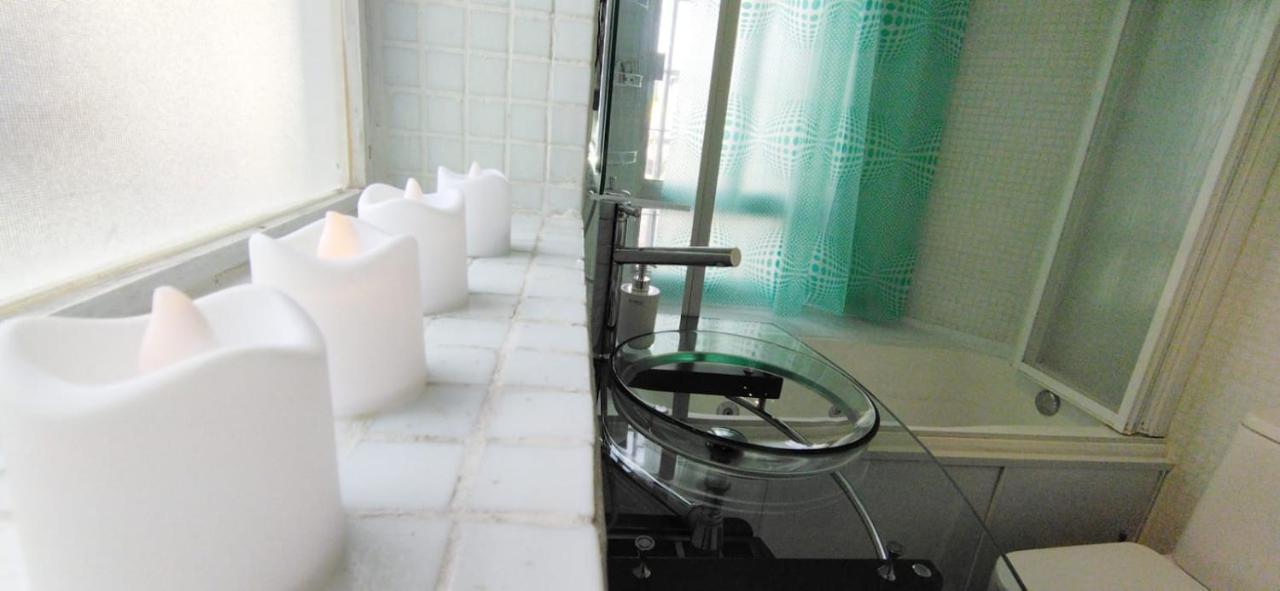 Сasa de vacaciones House With Large Terrace, Jacuzzi And Gated Parking For One Car *