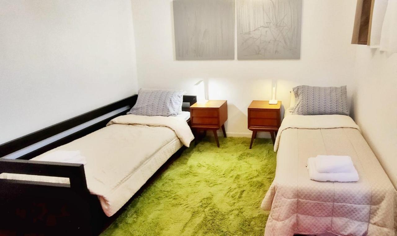 House With Large Terrace, Jacuzzi And Gated Parking For One Car Сasa de vacaciones *