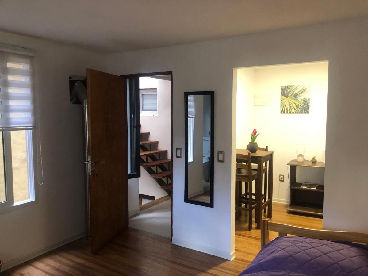 Habitación Cuarto Grande Con Baño Privado En Parque Rodó Montevideo