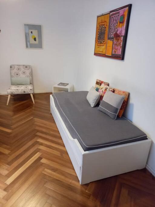 Apartamento Calido Apartamento A 8 Cuadras Del Mar Y A 3 De 18 Julio Hay Una Gatita Que Vive Alli Montevideu