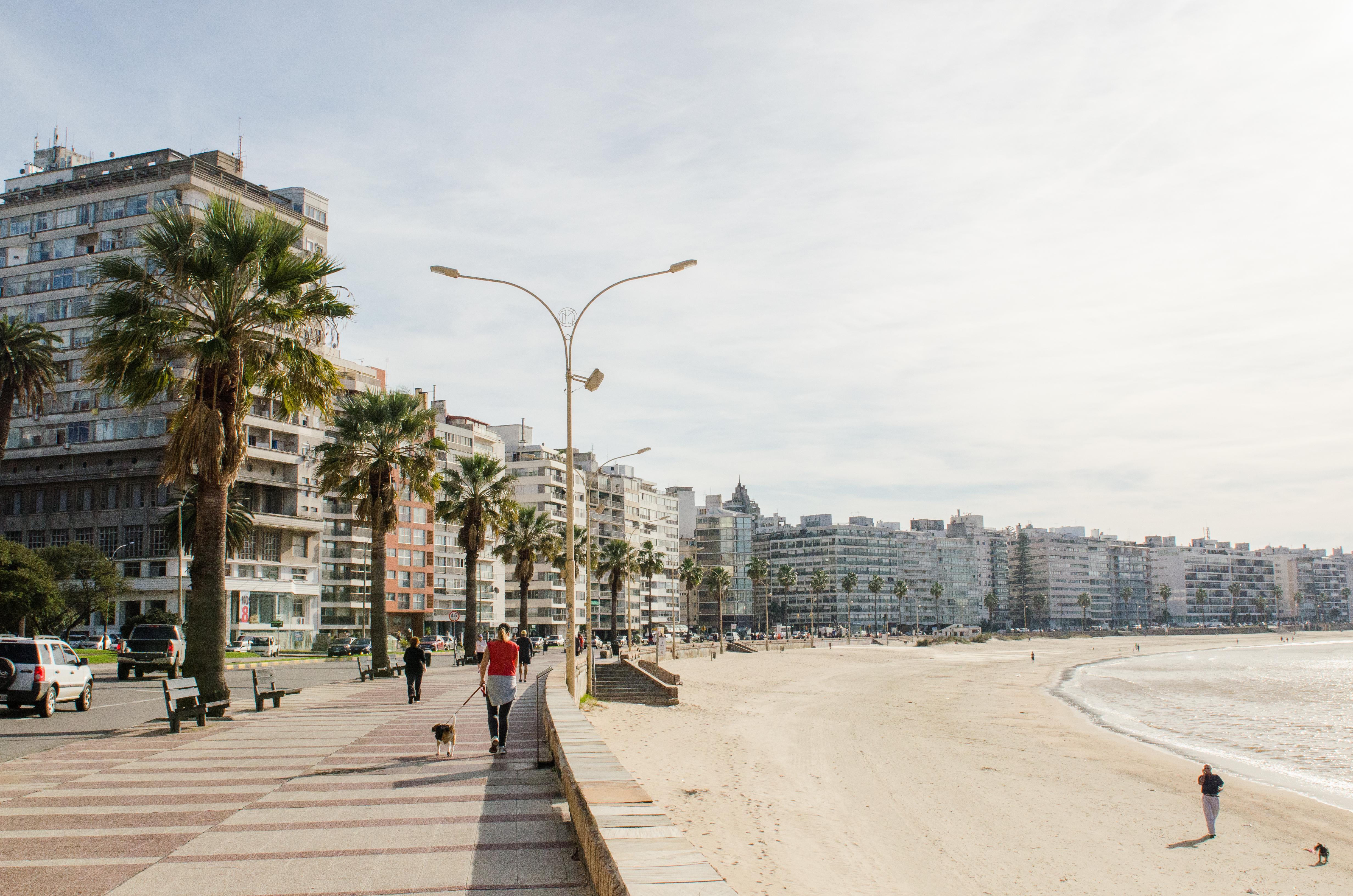 27 Hotel Montevideo