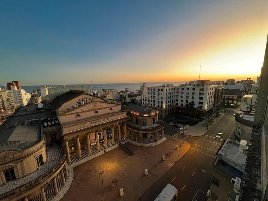 Hermoso Apartamento En Casco Historico Con Vistas Al Rio * Montevideo