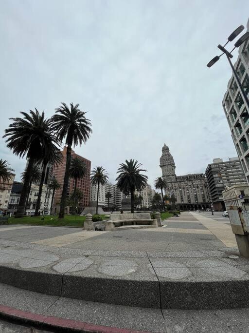 Hermoso Apartamento En Casco Historico Con Vistas Al Rio Montevideo