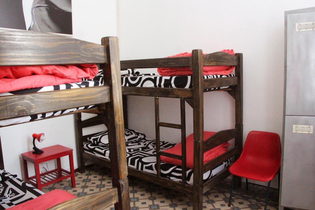 Hostal Contraluz Arthostel