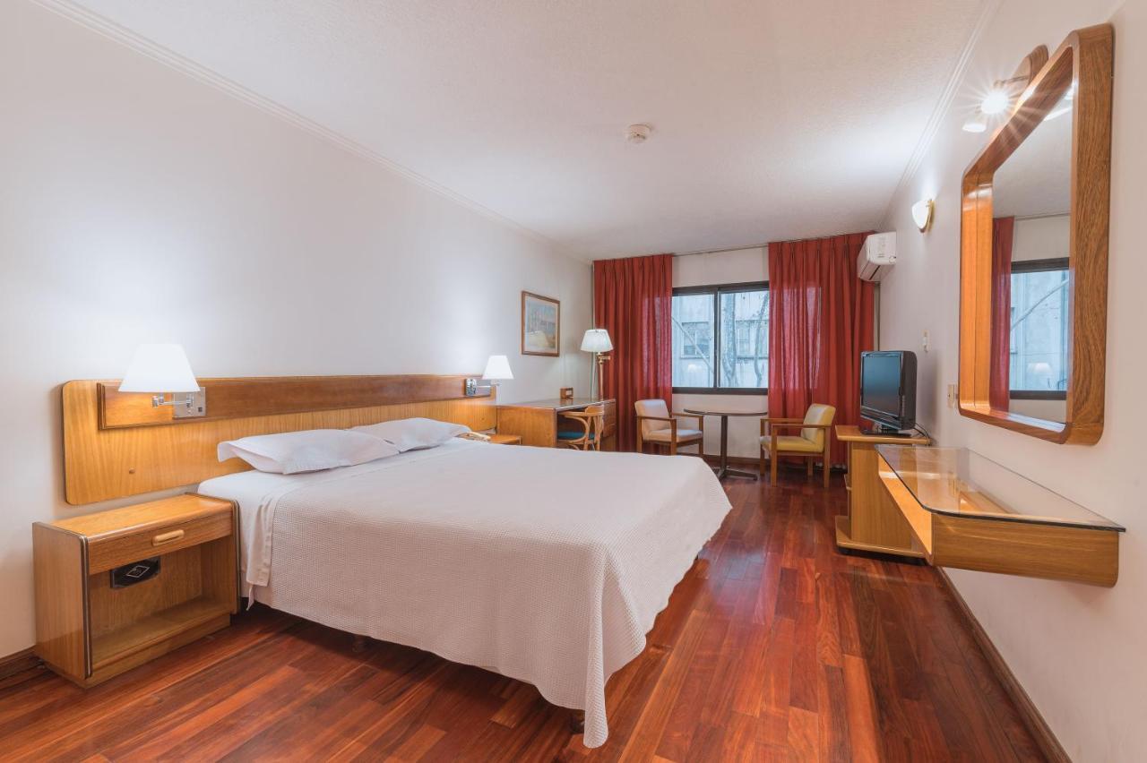 Balmoral Suites *