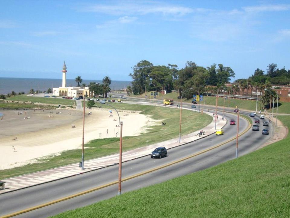 Puerto Del Buceo, En Apartamento Compartido * Montevideo