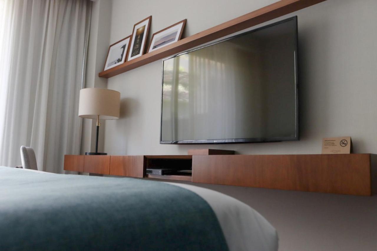 Puerto Buceo Hotel 4*