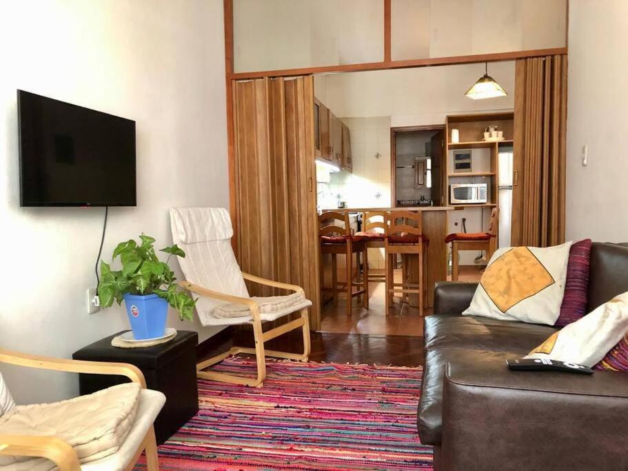 Apto A Metros De Plaza Cagancha Apartamento Montevideo