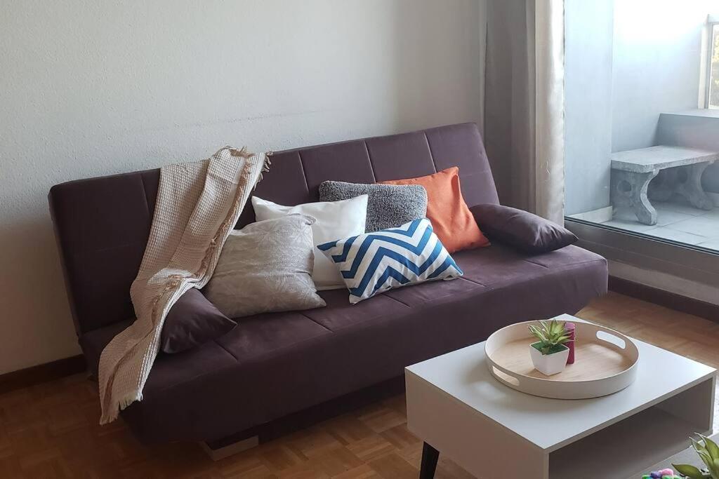 Apartamento Frente A Terminal Tres Cruces. *