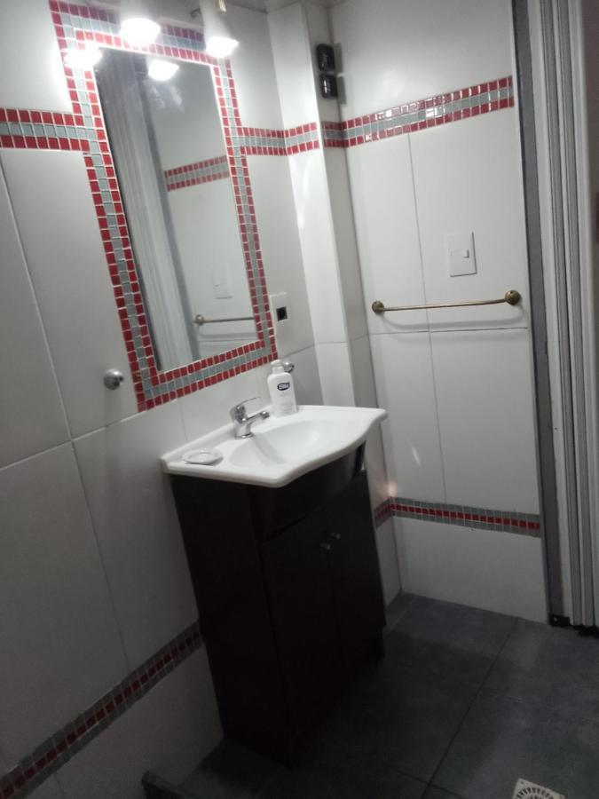 Puerto Del Buceo, En Apartamento Compartido Montevideo