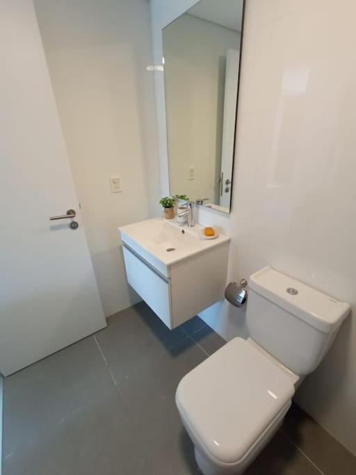 Apartamento Nuevo, Centrico Y Con Vista A La Bahia Apartamento Montevideo