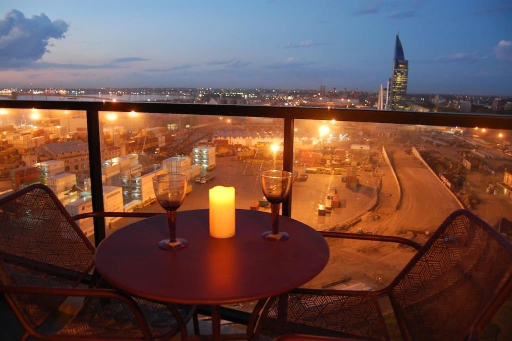 Apartamento Nuevo, Centrico Y Con Vista A La Bahia * Montevideo
