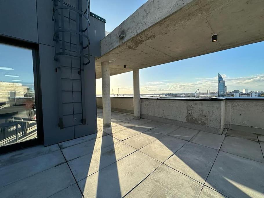 Apartamento Brand New Near Port - Piso 11 *
