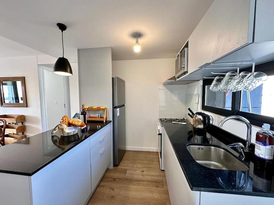 Brand New Near Port - Piso 11 Montevideo