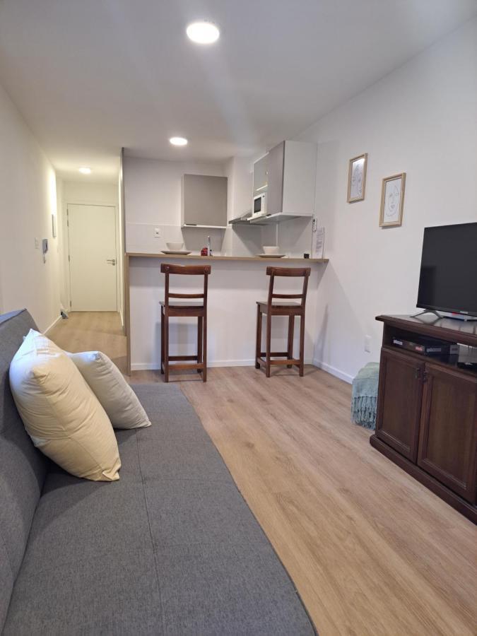 Apartamento 4 Personas En Cordon Soho Con Starplus, Tv Por Cable, Cocina Completa Y Aire Acondicionado En Y Living * Montevideo