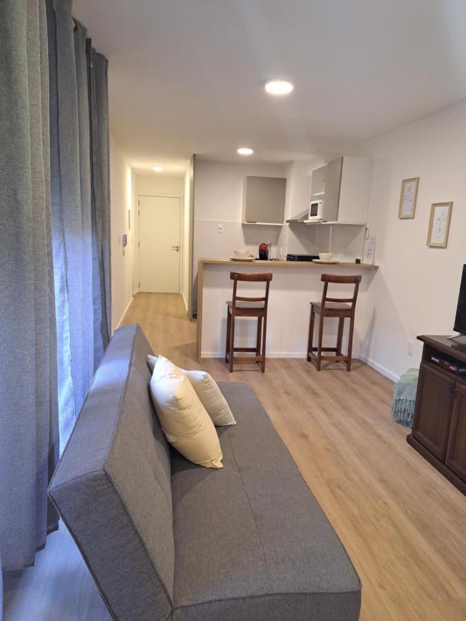 Apartamento 4 Personas En Cordon Soho Con Starplus, Tv Por Cable, Cocina Completa Y Aire Acondicionado En Y Living * Montevideo