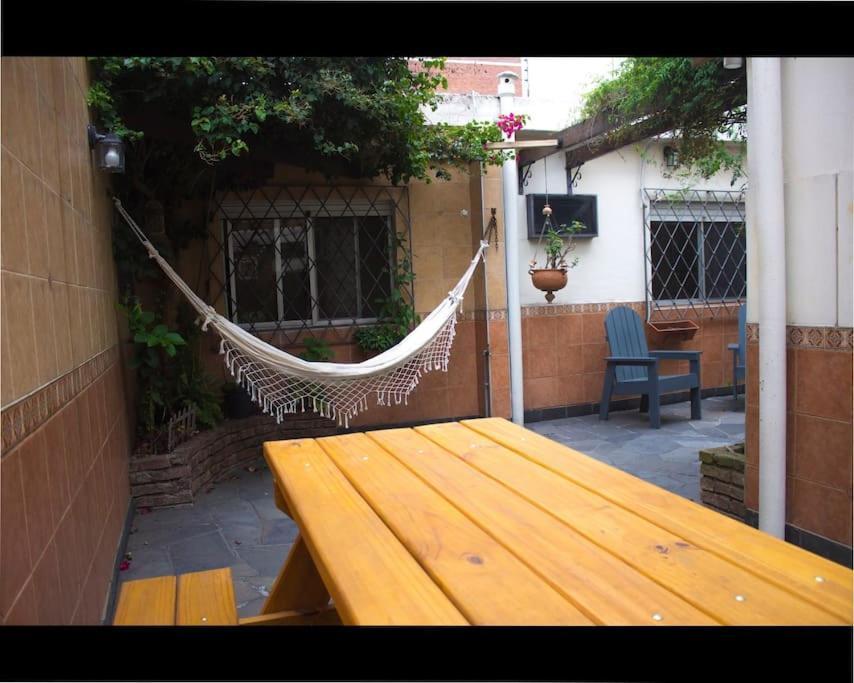 Independiente En Alquiler En Casa De Familia *