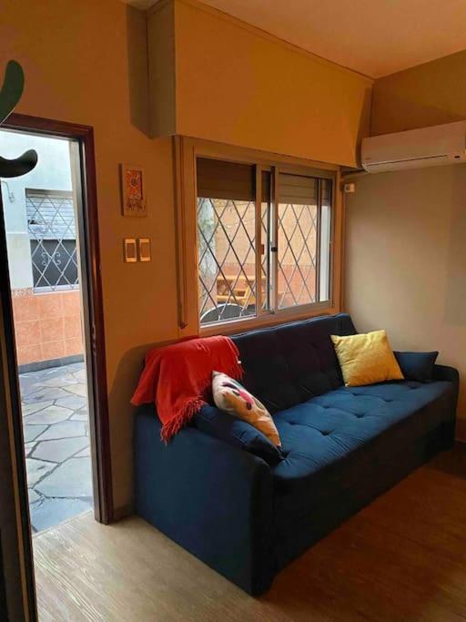 Independiente En Alquiler En Casa De Familia * Montevideo