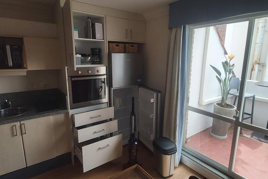Hermoso, En El Corazon De Carrasco. Apartamento